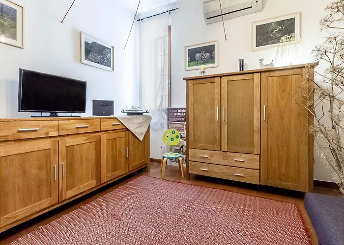 Anthyllis Apartment